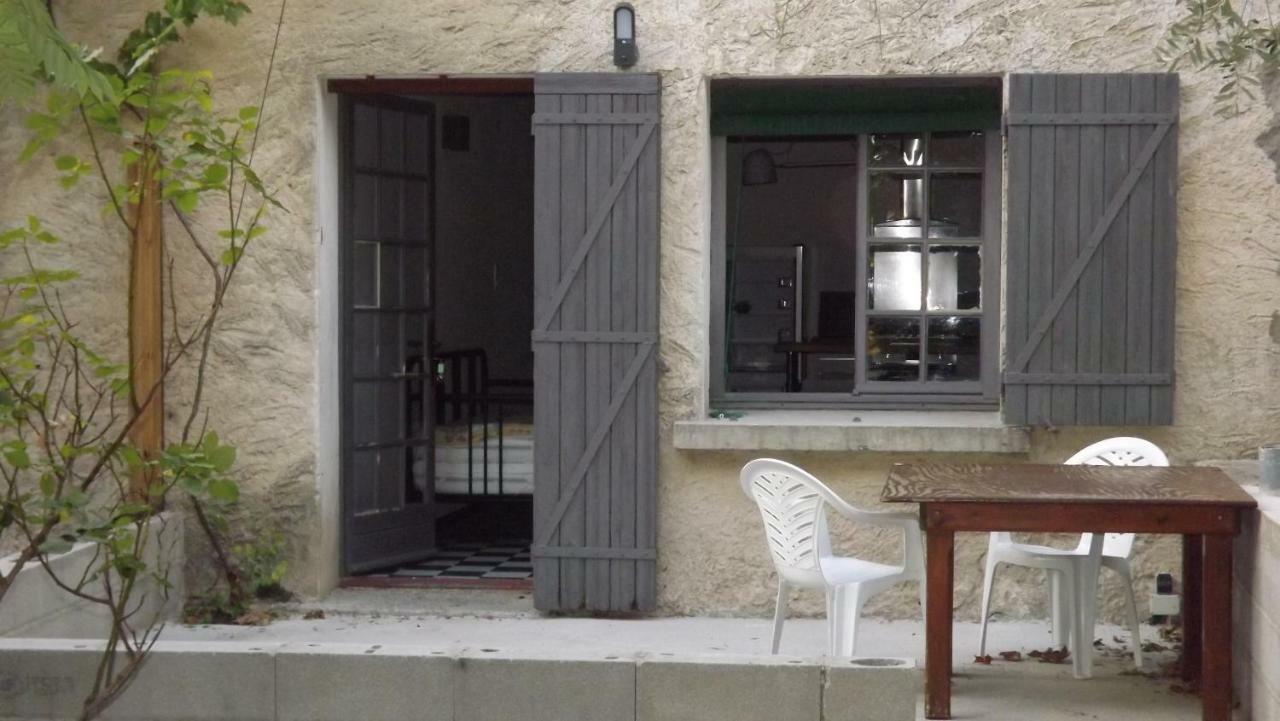 Lou Jas D'Aime Villa Cavaillon Exterior photo